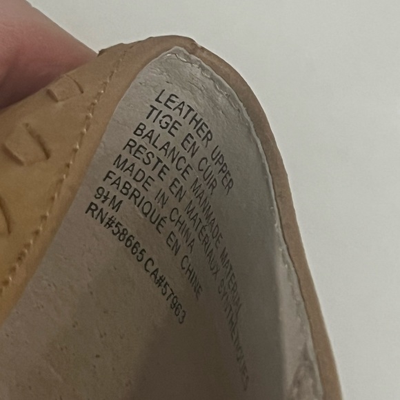 Caslon Julian Slip On Pointed Toe Ankle Booties, Tan Leather, Womens Size 9.5 - Picture 6 of 9